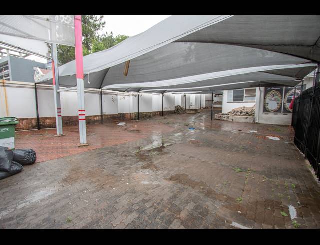 480M² OFFICE TO LET IN PARKMORE